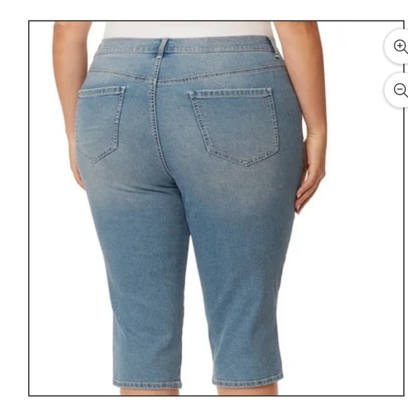 BloomChic Plus Size 2XL Light Wash Slit Hem Pull On Jegging Jeans us18 - Picture 2 of 7